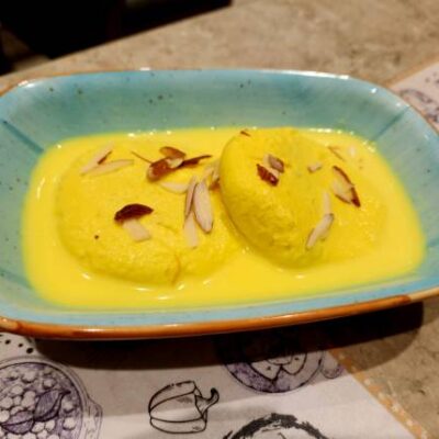 Rasmali bengoli sweet with milk rabadi