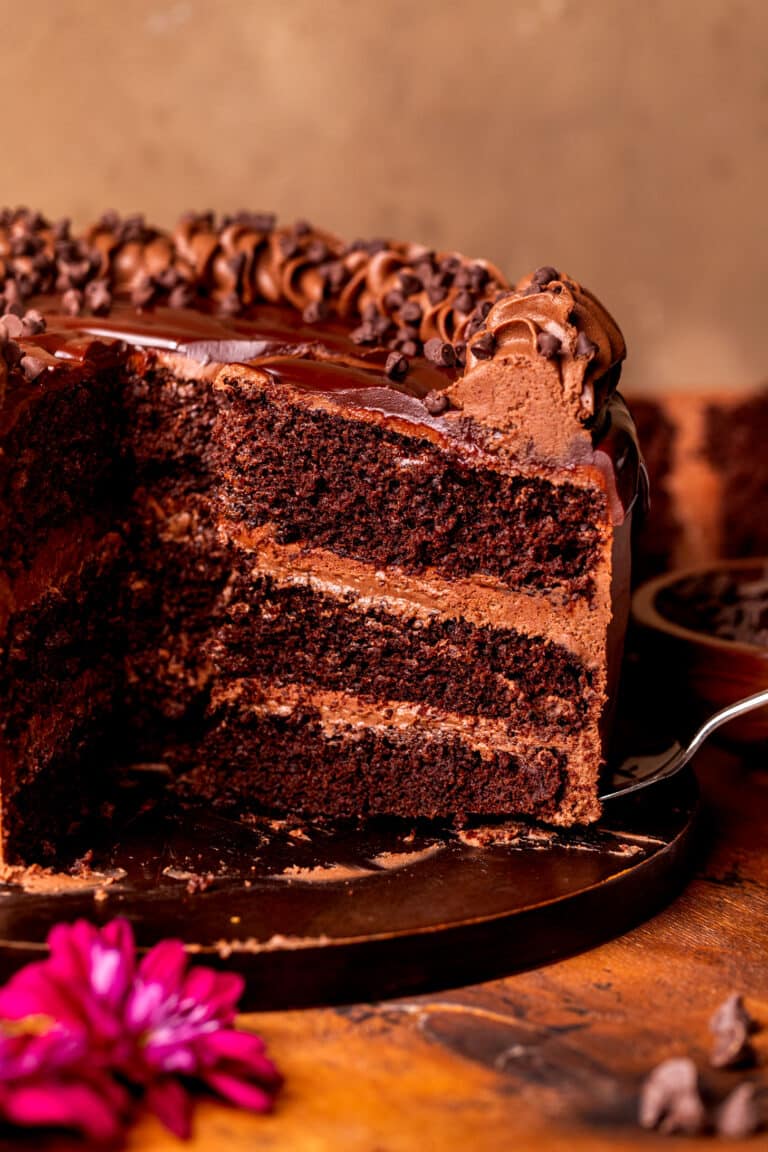How to Prepare Moist Cakes Using Condensed Milk and Yogurt